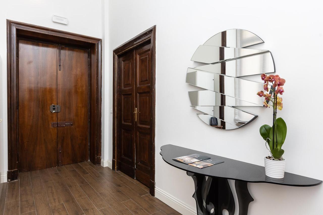 Spa Apartment Via Barberini Roma Eksteriør bilde